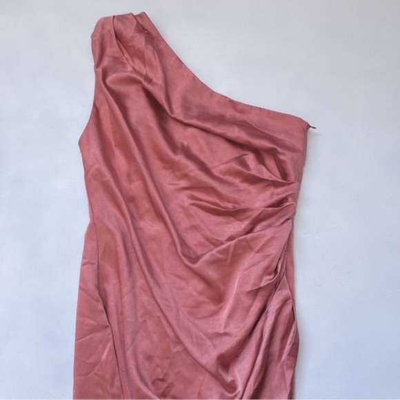 ELLIATT Coral Cassini Satiny Shiny One Shoulder Ruched Dress by Nordstrom Size L - Picture 7 of 16
